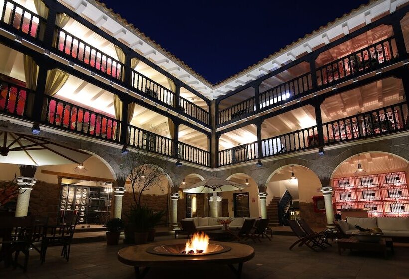 ジュニアスイート, El Mercado