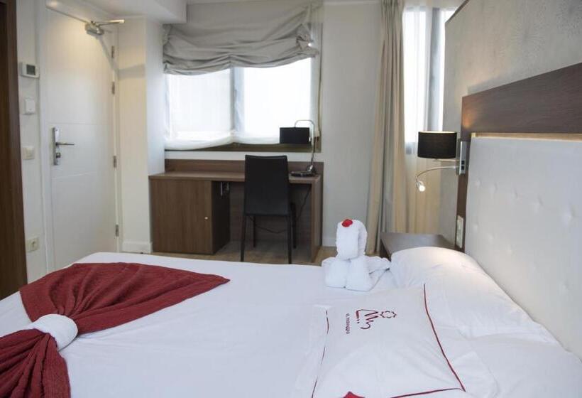 اتاق استاندارد, El Mudayyan