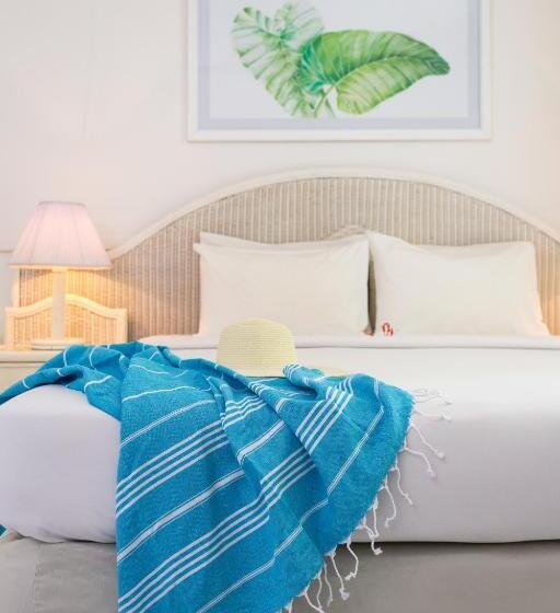 Standart Oda, Equator Village Resort