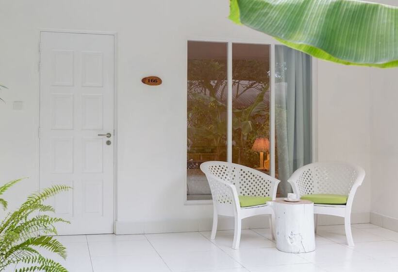 Standart Oda, Equator Village Resort