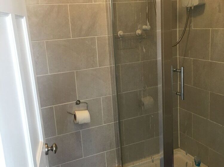 اتاق استاندارد, Glenheath