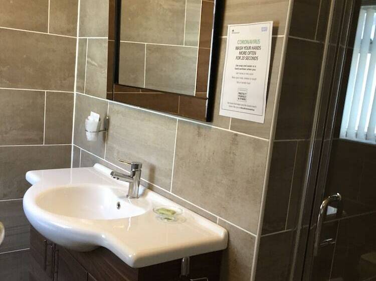 Deluxe Zimmer, Glenheath