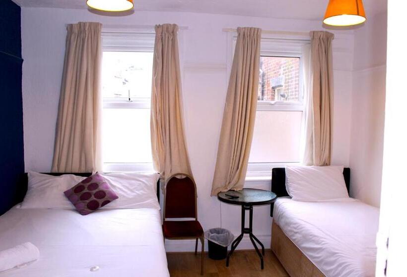 اتاق خانوادگی, Henson Hotel Pleasure Beach