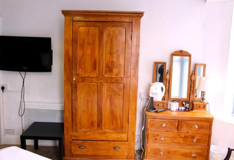 اتاق خانوادگی, Henson Hotel Pleasure Beach