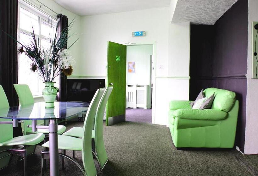 اتاق خانوادگی, Henson Hotel Pleasure Beach