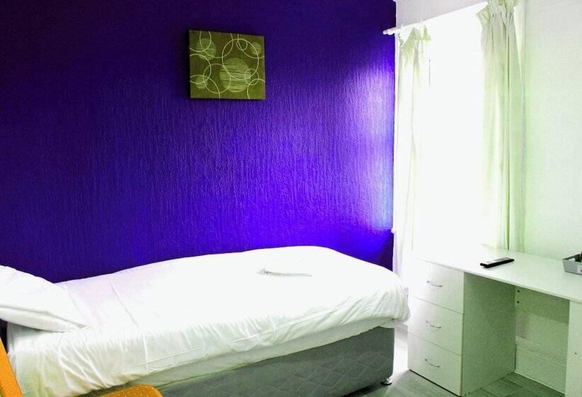 اتاق استاندارد یک نفره, Henson Hotel Pleasure Beach