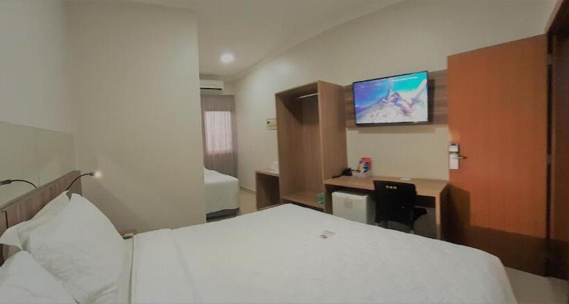 スタンダードトリプルルーム, Horto