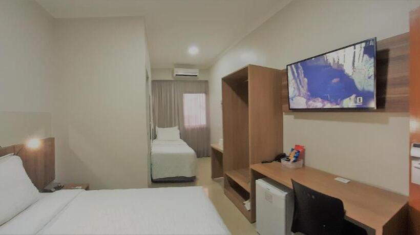 スタンダードトリプルルーム, Horto