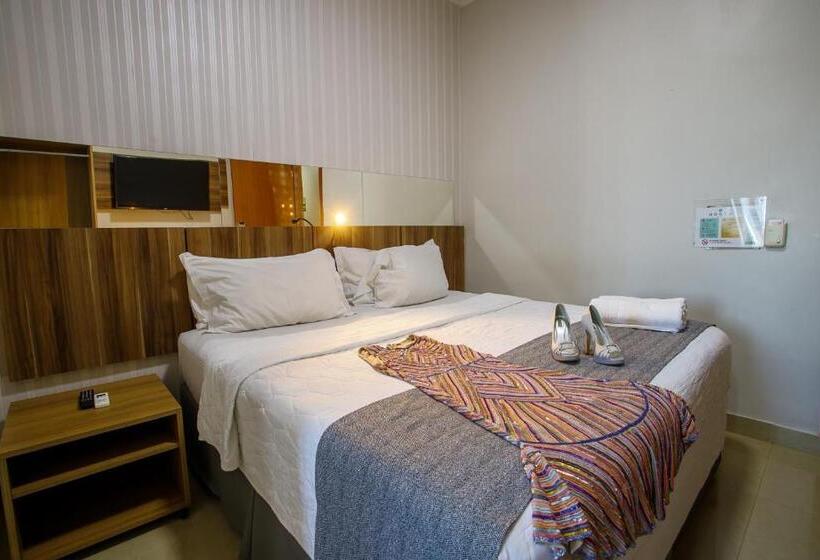 スタンダードトリプルルーム, Horto