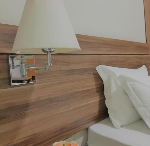 スタンダードシングルルーム, Horto