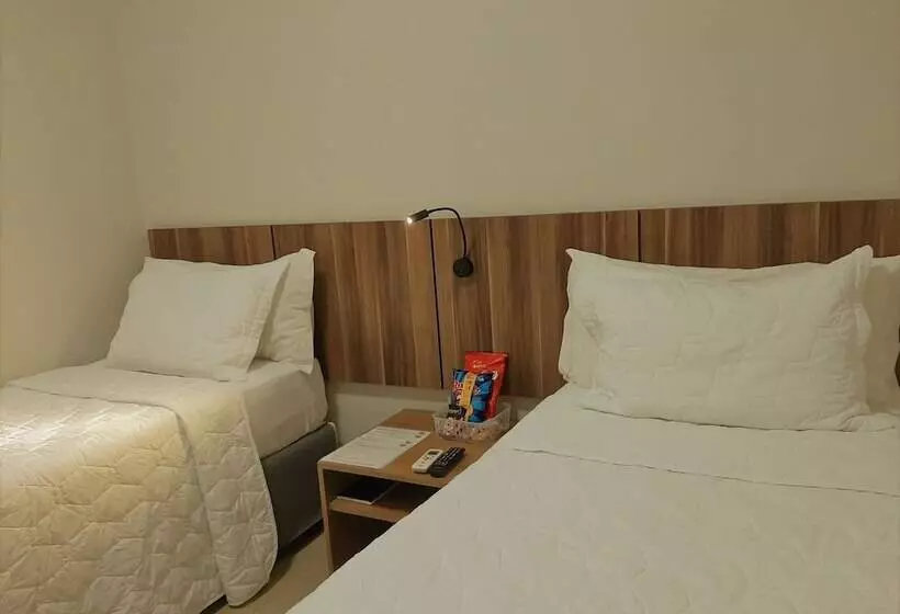 Standard Kolmen Hengen Huone, Horto
