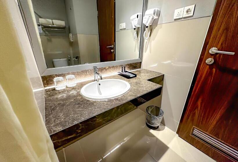 Quarto Estandar, Howard Johnson By Wyndham Pekalongan