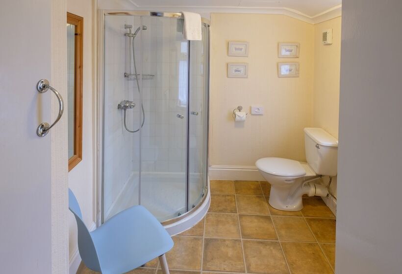 스탠다드 룸, Newport Quay