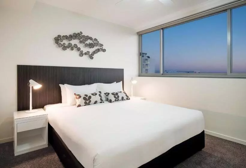 آپارتمان مدیریتی 2 خوابه, Oaks Mackay Rivermarque