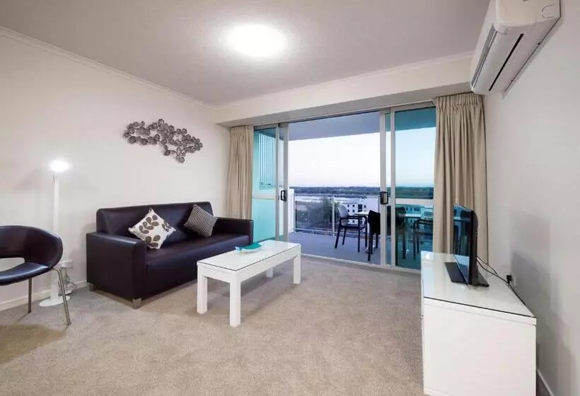 آپارتمان مدیریتی 2 خوابه, Oaks Mackay Rivermarque