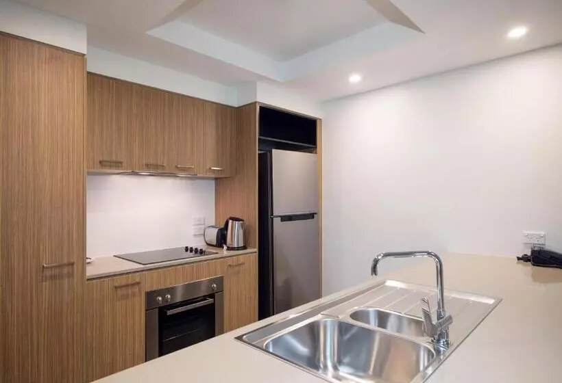 آپارتمان مدیریتی 2 خوابه, Oaks Mackay Rivermarque