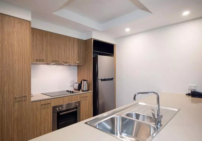 آپارتمان مدیریتی 2 خوابه, Oaks Mackay Rivermarque