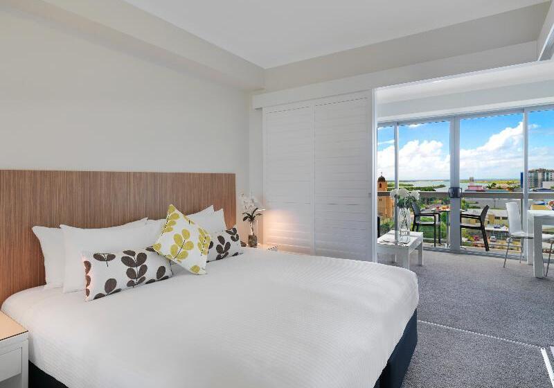 آپارتمان 1 خوابه, Oaks Mackay Rivermarque