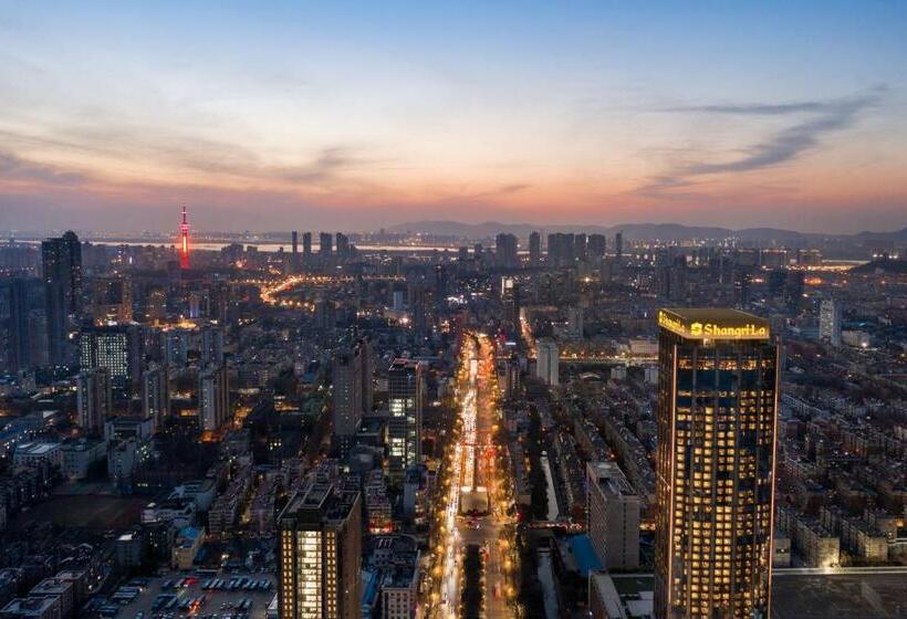 Номер Deluxe Кровать Кинг, Shangrila Nanjing