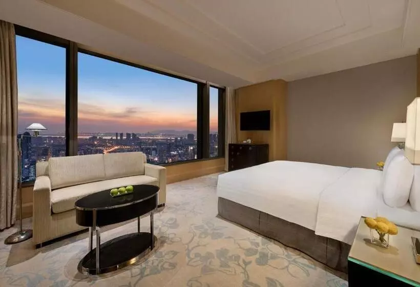 キングサイズベッドのデラックスルーム, Shangrila Nanjing