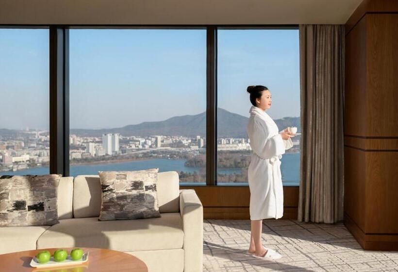 Номер Премиум, Shangrila Nanjing