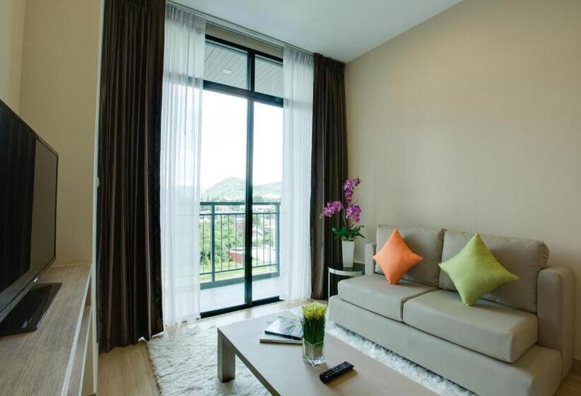 سوییت جونیور, Sugar Palm Residence