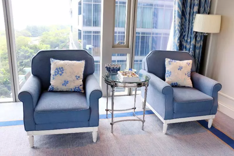 キングサイズベッドのスイートルーム, The Azure Qiantang, A Luxury Collection Hotel, Hangzhou