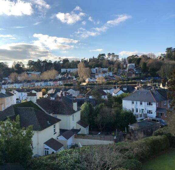 اتاق پرمیوم, The Purple Tree Guest House