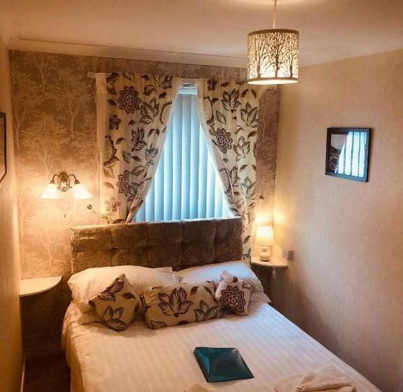 اتاق اکونومی, The Purple Tree Guest House