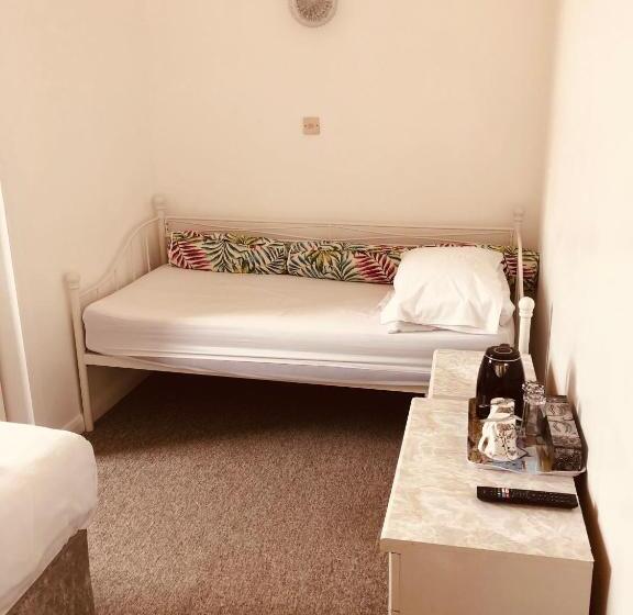 Семейный Номер, The Purple Tree Guest House