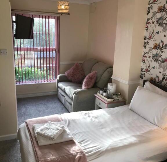 اتاق سوپریور با تخت بزرگ, The Purple Tree Guest House