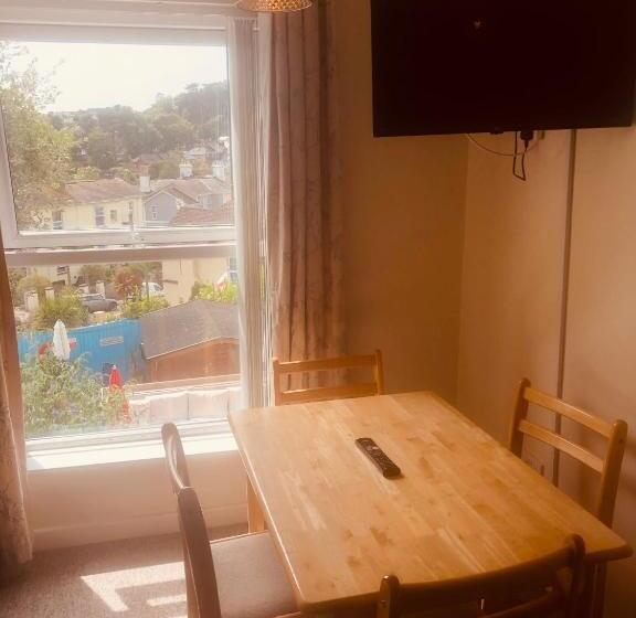 آپارتمان 1 خوابه با چشمانداز باغ, The Purple Tree Guest House