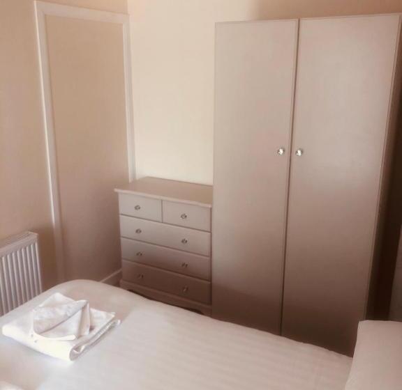 آپارتمان 1 خوابه با چشمانداز باغ, The Purple Tree Guest House