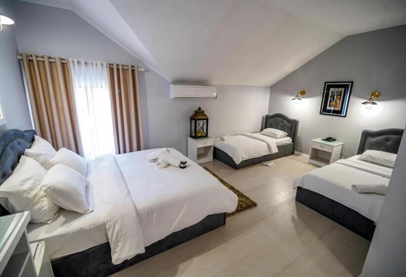 经典四人房间, Univers Resort