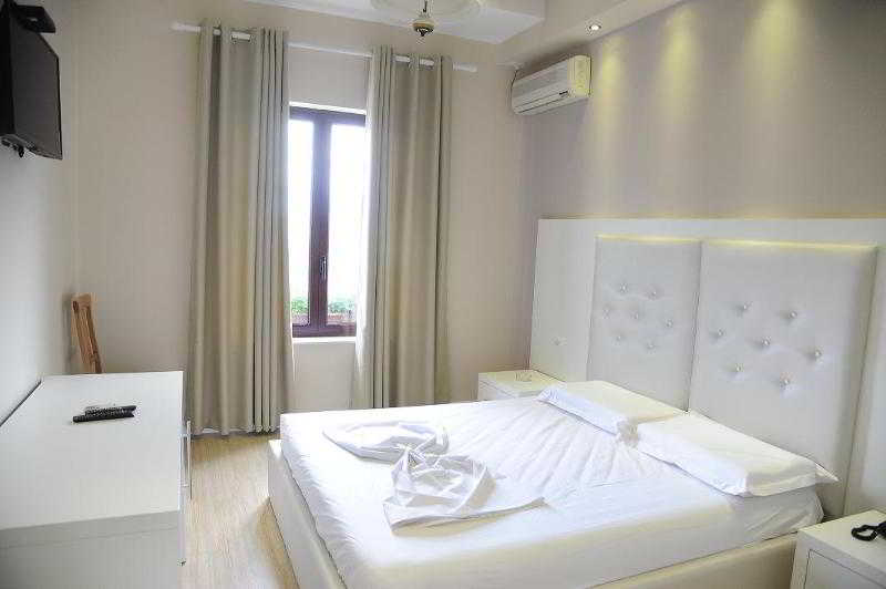 标准间, Univers Resort
