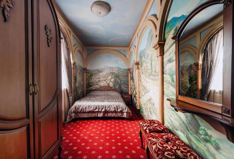 Junior Suite, Urartu