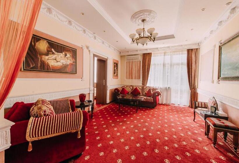 Deluxe Junior Suite, Urartu