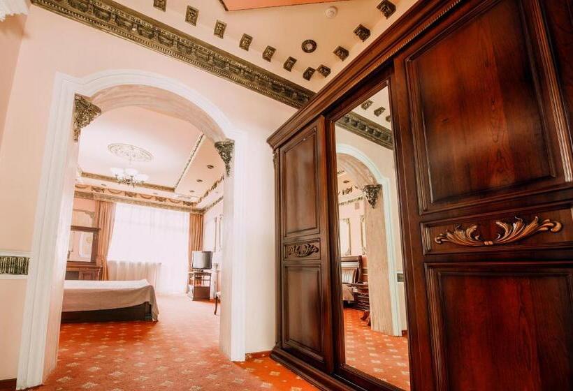 Cameră Superioară, Urartu