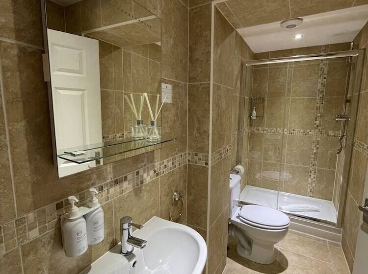 Номер Стандарт, Wheatlands Lodge Windermere Adults Only Free Car Park