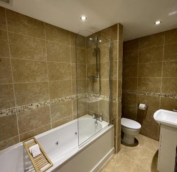 Номер Deluxe Кровать Кинг, Wheatlands Lodge Windermere Adults Only Free Car Park