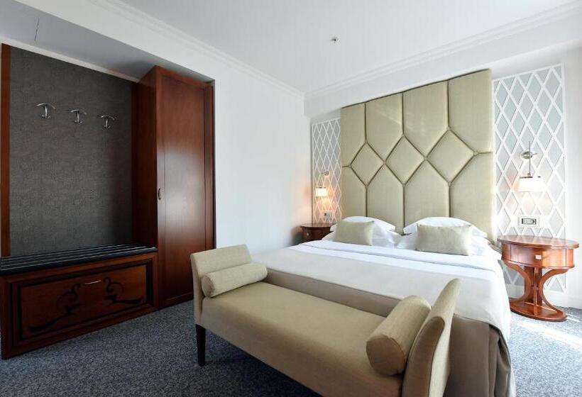 اتاق سوپریور, Ziya