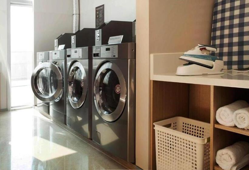 标准三人间, Lotte City Hotel Jeju