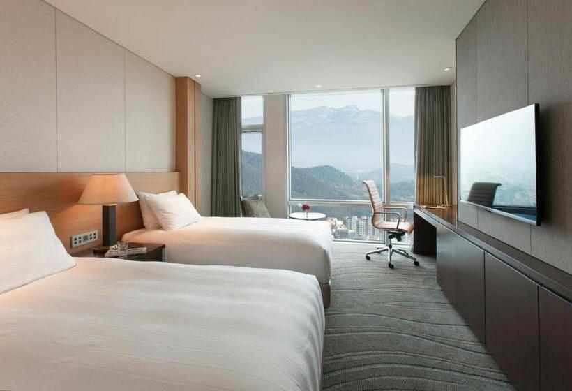 스탠다드 트리플 룸, Lotte City Hotel Jeju