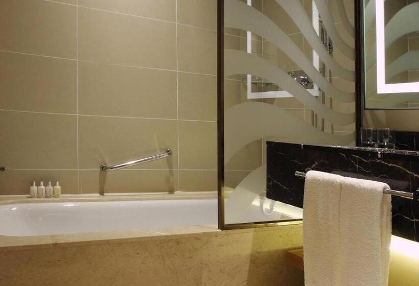 디럭스 패밀리 룸, Lotte City Hotel Jeju