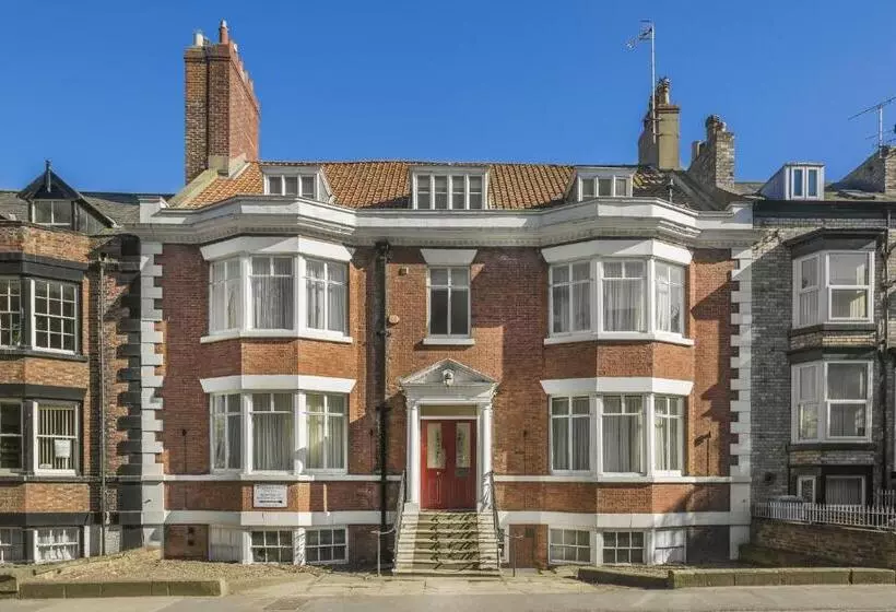 اتاق لوکس, Bagdale Hall