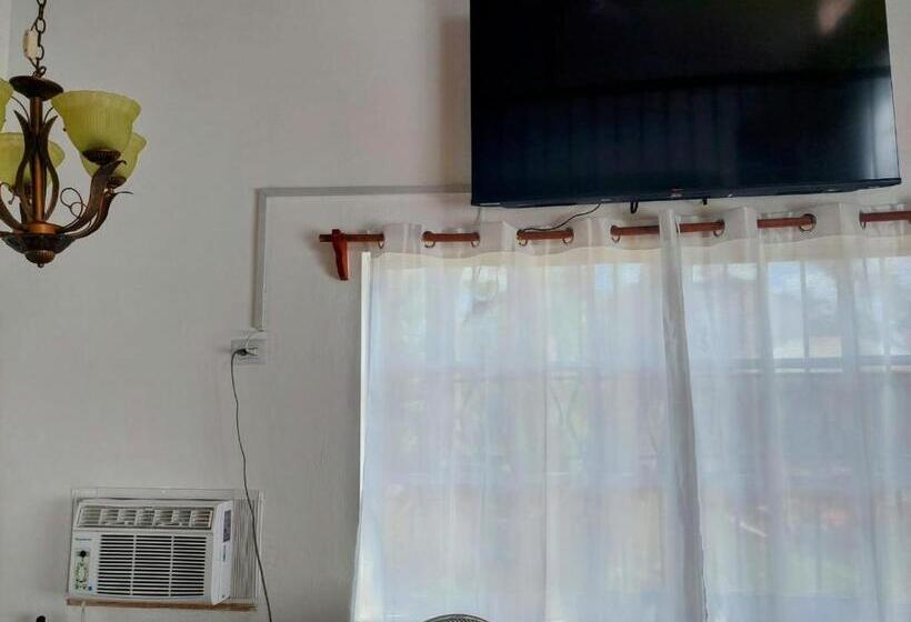 اتاق استاندارد با بالکن و چشمانداز دریا, Arena Oceanview Hotel & La Terraza Restaurant