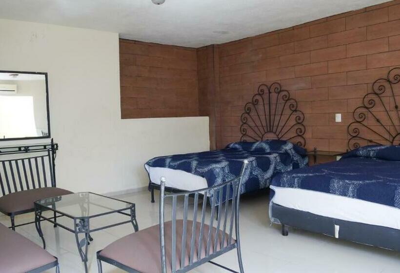 بنجلو عائلى, Dubai De Miramar