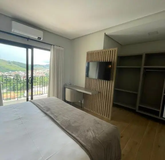 Suite with lake view, Vista Do Lago
