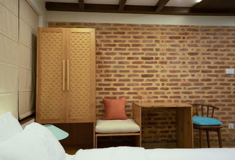 Standardzimmer Kingsize Bett, Karuna Hotel Patan Kathmandu