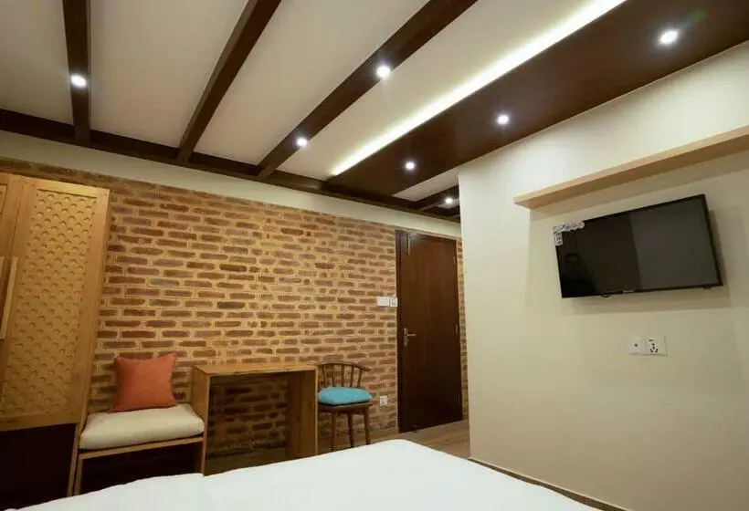 اتاق استاندارد با تخت بزرگ, Karuna Hotel Patan Kathmandu